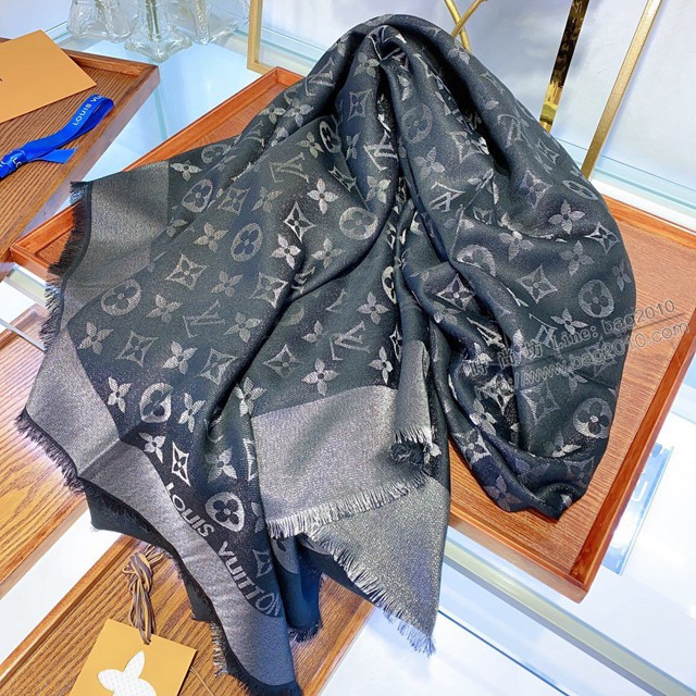 Louis Vuitton秋冬新款女士圍巾 路易威登明星同款圍巾 真絲羊毛LV披肩大方巾  mmj1711